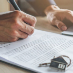 . تفاوت سند تعیین تکلیف و تاًییدیه ثبت؛کدام ضروری است؟